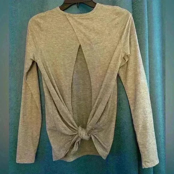 NWOT All In Motion Athletic Top - Picture 2 of 5